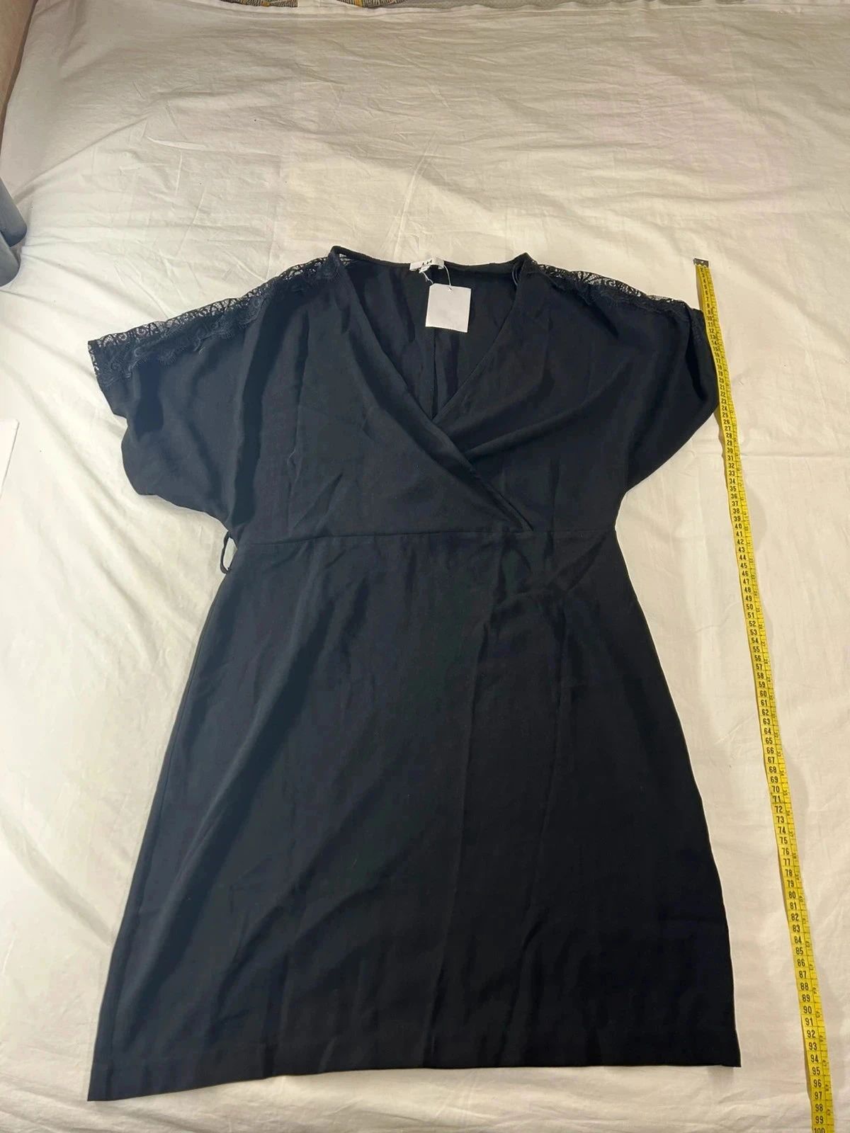 Robe noire la halle
